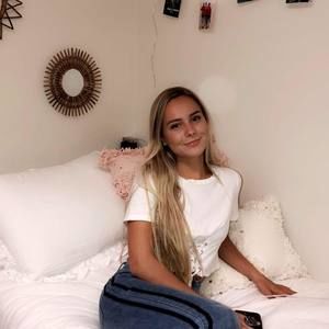 Meet your Posher, Brittney